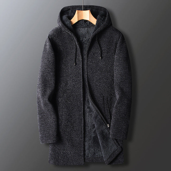 Giacca invernale uomo con cappuccio, cappotto lungo casual perfetto per passeggiate e stile quotidiano.