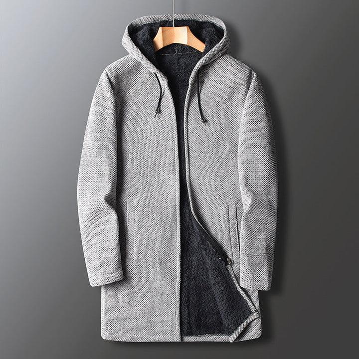 Giacca invernale lunga da uomo casual con cappuccio, perfetta per abbigliamento moda e stile uomo.