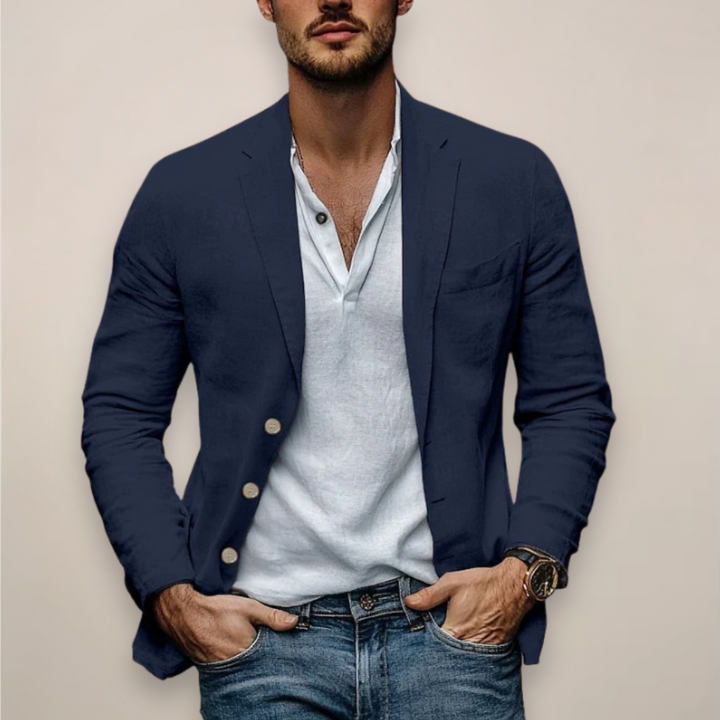 Set due pezzi uomo estivo: camicia a maniche corte con zip e shorts coordinati per un outfit moda mare.
