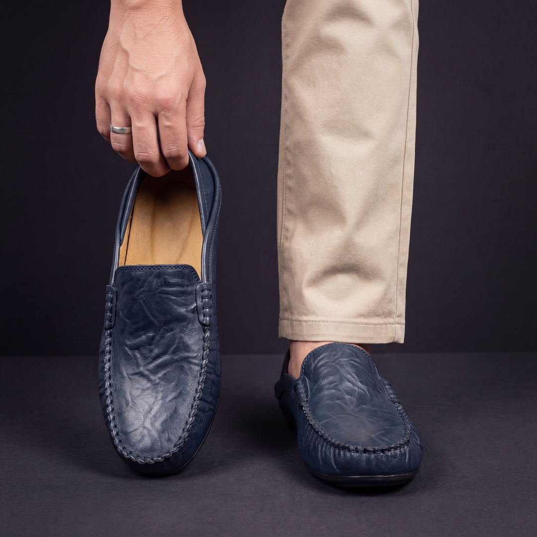 Mocassini uomo slip-on, pratici e comodi con suola flessibile, ideali per la vita dinamica.