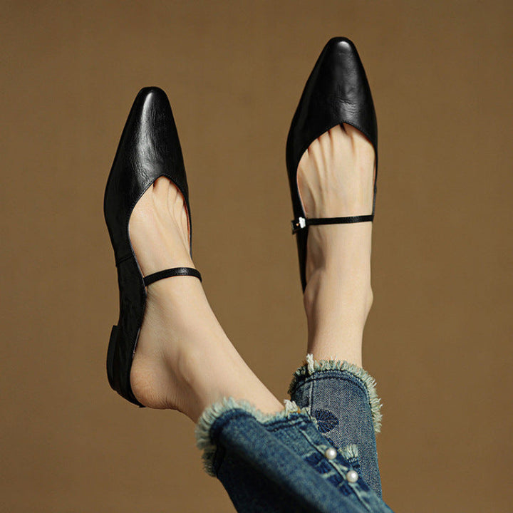Scarpe mules donna con punta affusolata, eleganti e comode, ideali per outfit primaverili estivi.