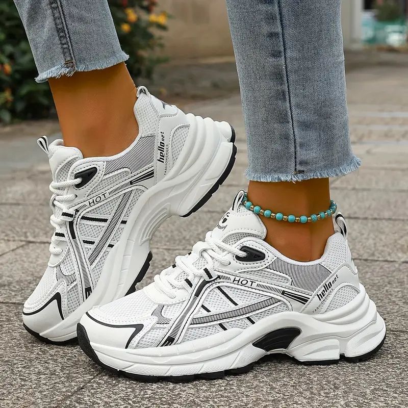 Eleganti sneakers donna chunky, calzature moderne con suola spessa, perfette per stile casual, comfort e tendenza.