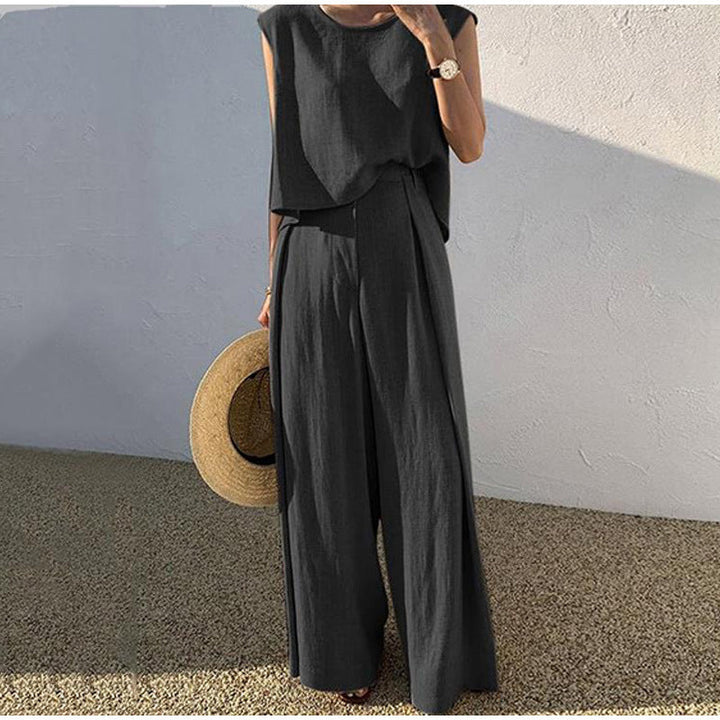 Outfit estivo donna versatile: completo casual chic perfetto per vacanze, mare o tempo libero. Comodo e alla moda.