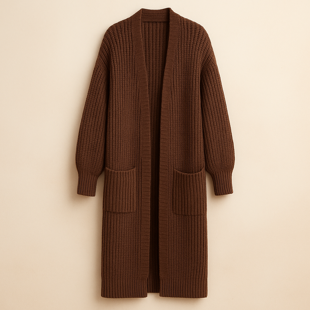 Morbido cardigan lungo donna oversize aperto, ideale per il comfort invernale. Un capo casual ed elegante.
