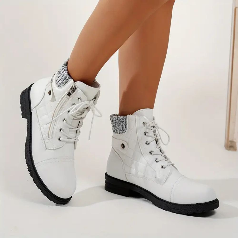 Stivaletti donna moda, ideali per l'autunno. Scarpe eleganti e confortevoli, perfette per un look casual di tendenza.