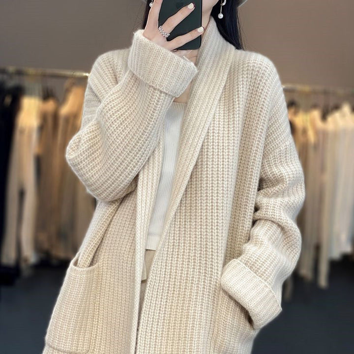 Cardigan donna aperto stile kimono, comodo e casual chic, ideale per la moda femminile primaverile e autunnale.