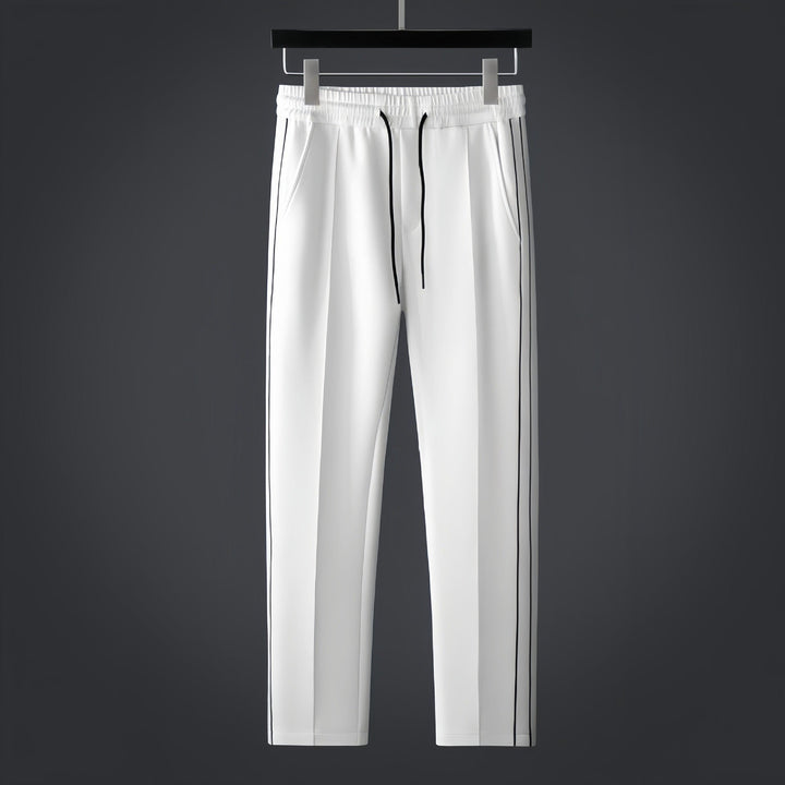 Abbigliamento sportivo uomo versatile, ideale per fitness, comfort quotidiano e outfit athleisure.