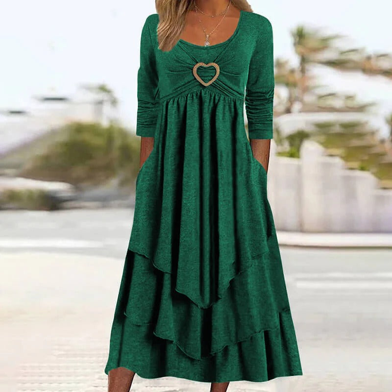 Moda donna: abito midi Novalente con gonna a balze e cuore. Stile versatile per la primavera.