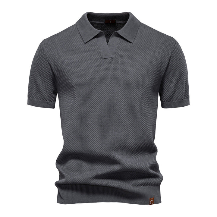Polo uomo manica corta, ideale abbigliamento estivo. Comfort moderno e stile casual-elegante.
