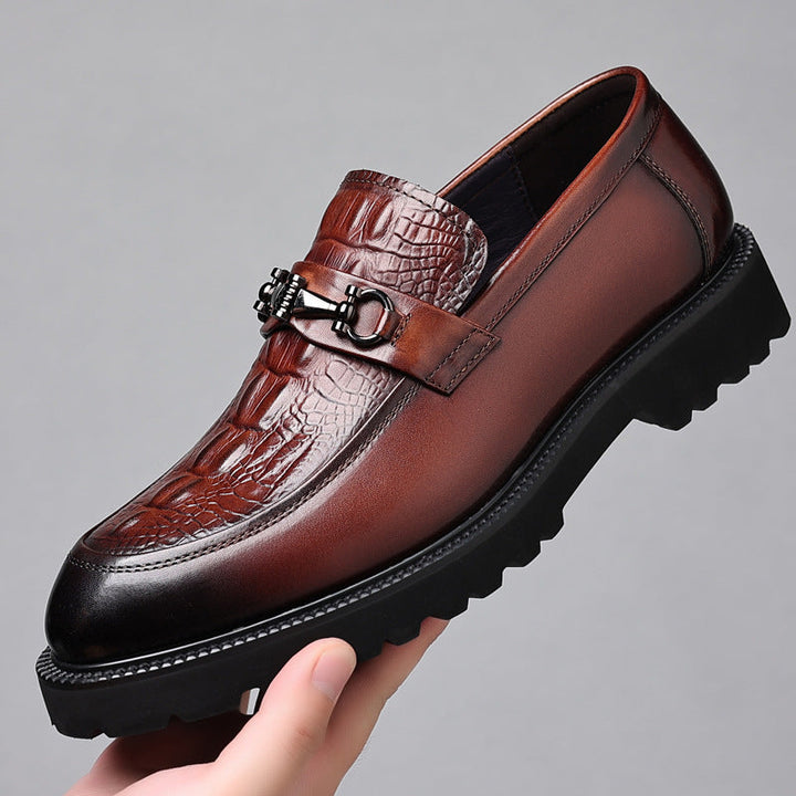 Scarpe professionali da uomo stringate, ideali per business ed occasioni formali. Design classico versatile.