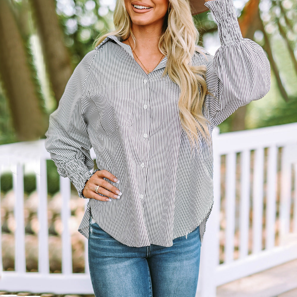 Camicia donna oversize a righe, abbottonata. Stile moda primavera estate, comfort versatile.