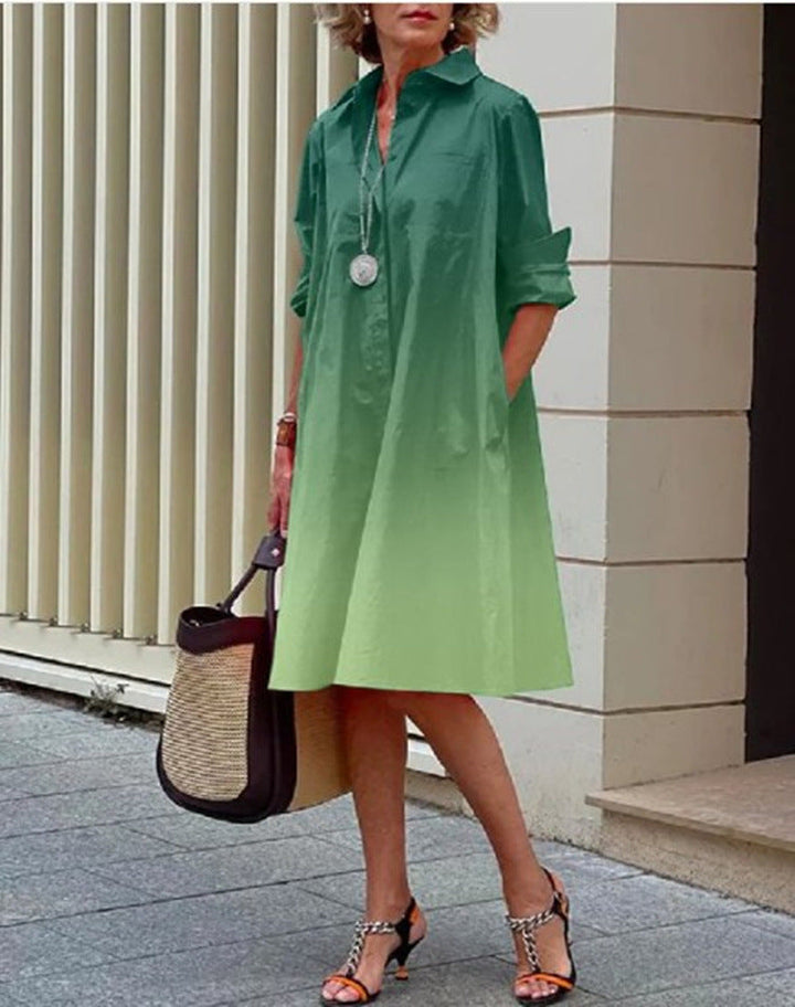 Dettaglio del collo polo e dell'abbottonatura su abito donna midi aderente, tessuto fresco e versatile.