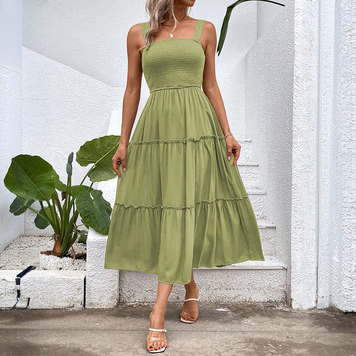 Abito estivo donna elegante e casual chic, con balza e schiena scoperta per un look fresco.