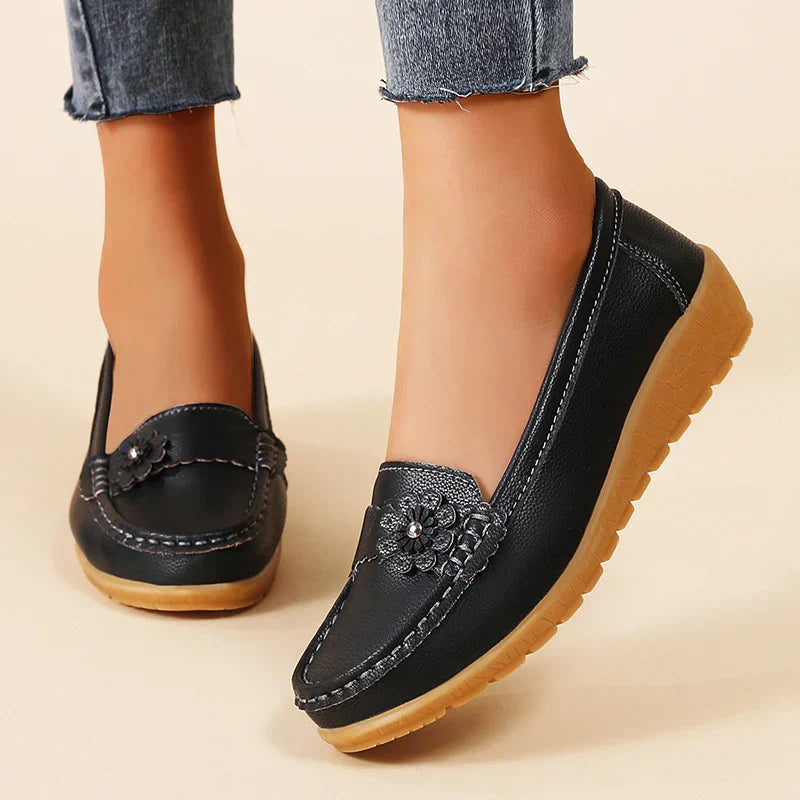 Sandali estivi slip-on da donna con supporto arco, perfetti per comfort e benessere piedi.