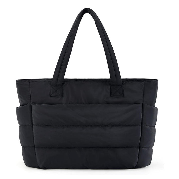 Borsa tote donna trapuntata elegante per laptop. Spaziosa, ideale per lavoro e viaggio.