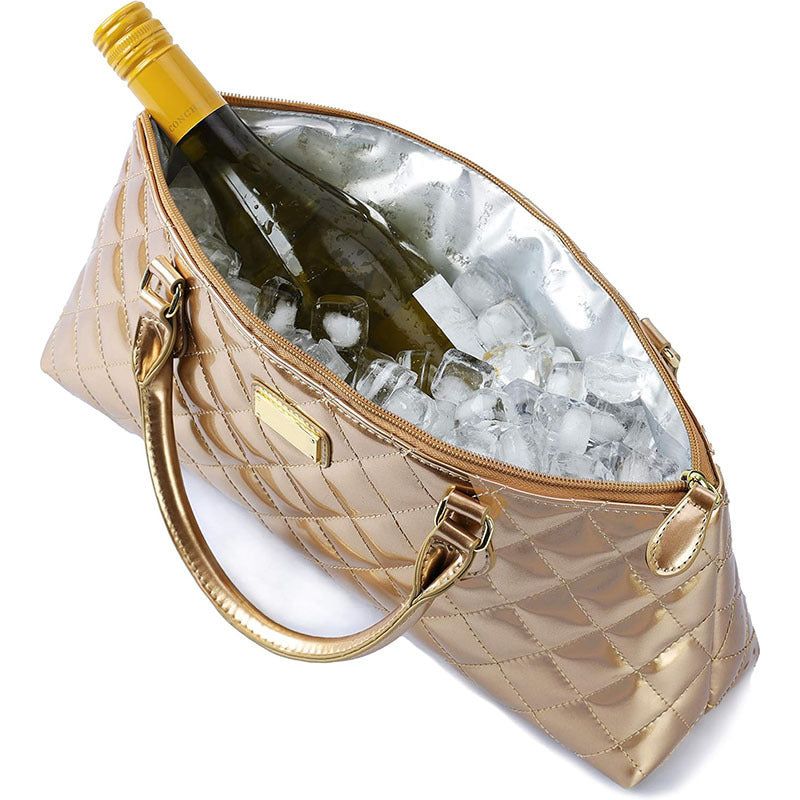 Borsa a tracolla trapuntata nera da donna, elegante e spaziosa per l'uso quotidiano. Accessorio moda essenziale.