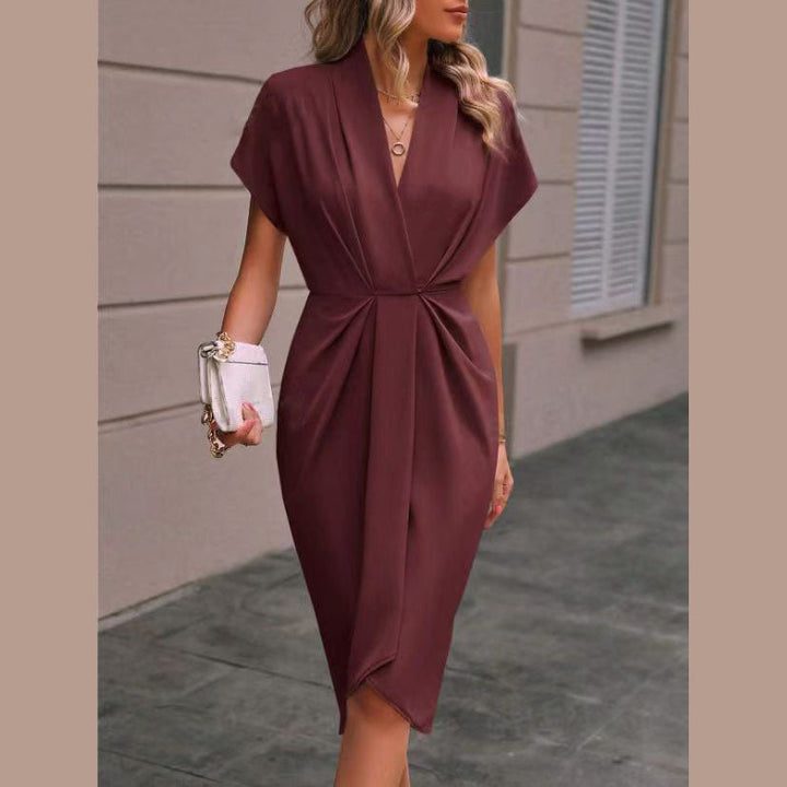 Abito midi avvolgente donna con spacco e cintura annodata. Vestito chic perfetto per ogni occasione.