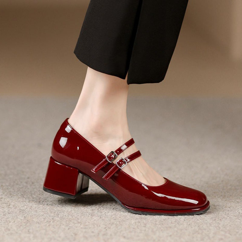 Décolleté Mary Jane eleganti da donna con tacco largo, per un comfort duraturo e uno stile raffinato.