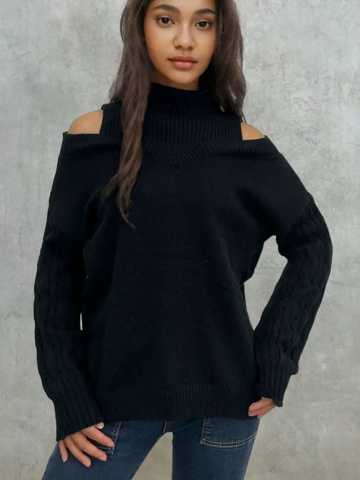 Maglione donna invernale a spalle scoperte, caldo e morbido. Ottima idea regalo per la moda femminile.