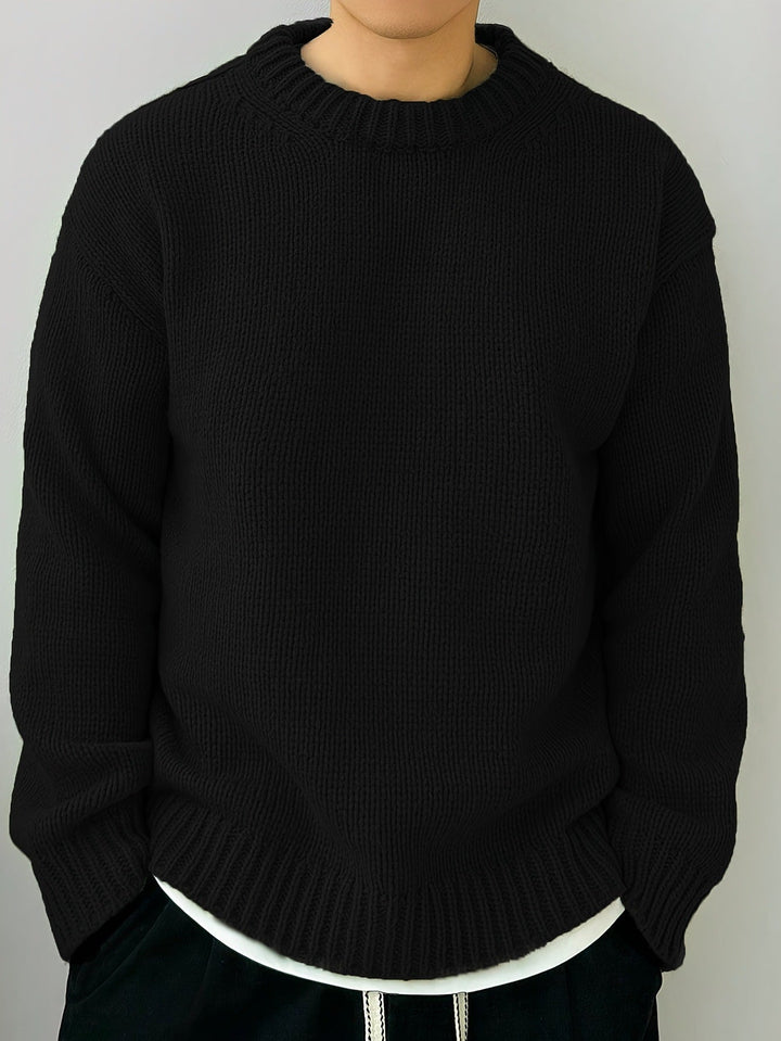 Maglione uomo girocollo dalla vestibilità perfetta, un pullover comodo e versatile per l'autunno.