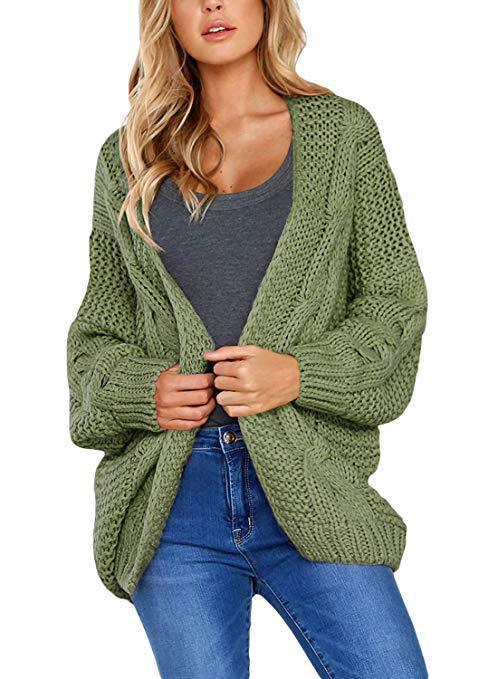 Cardigan grosso da donna a maglia con trecce, versatile per autunno/inverno. Abbigliamento comodo e casual.