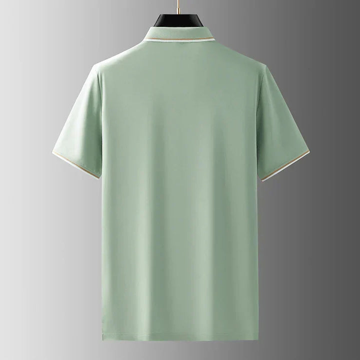 Polo uomo manica corta, vestibilità sartoriale. Scollo a V, look elegante e casual chic per l'abbigliamento estivo.