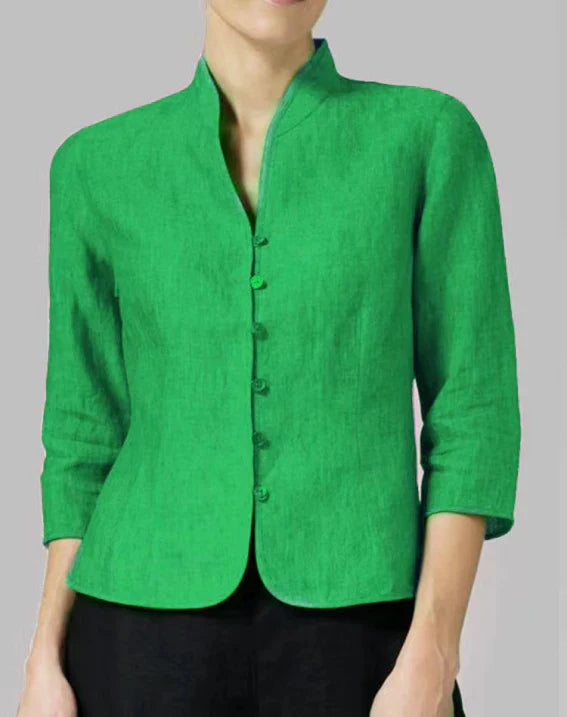 Camicia elegante donna rossa, con colletto alto, perfetta per look da ufficio o outfit serali.