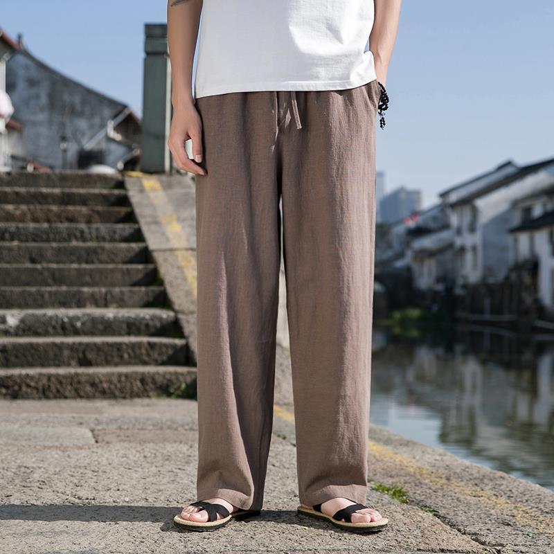 Pantaloni larghi uomo taglie forti, gamba dritta per comfort estivo. Stile casual e versatile.
