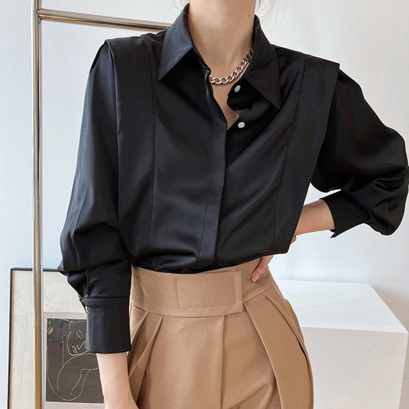 Camicia donna elegante e confortevole, blusa classica a maniche lunghe. Perfetta per ufficio o serate raffinate.