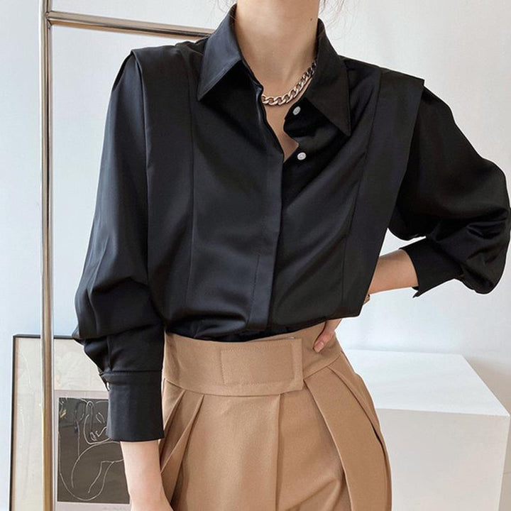 Camicia donna elegante e confortevole, blusa classica a maniche lunghe. Perfetta per ufficio o serate raffinate.