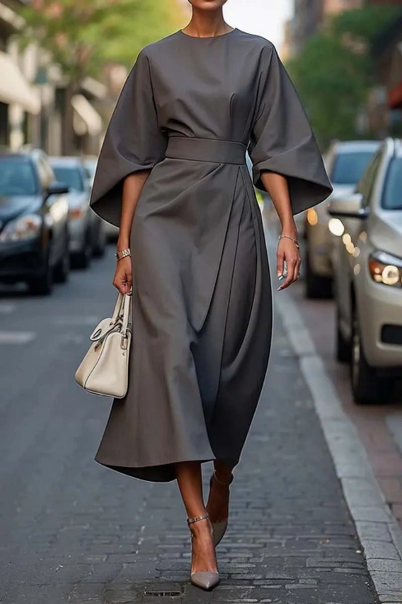 Abito formale midi donna, maniche larghe confortevoli. Un vestito elegante e moderno per eventi speciali.