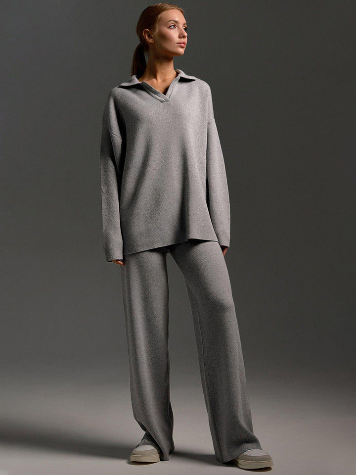 Completo lounge invernale donna in maglia morbida, maglione oversize e pantaloni gamba larga per il relax.