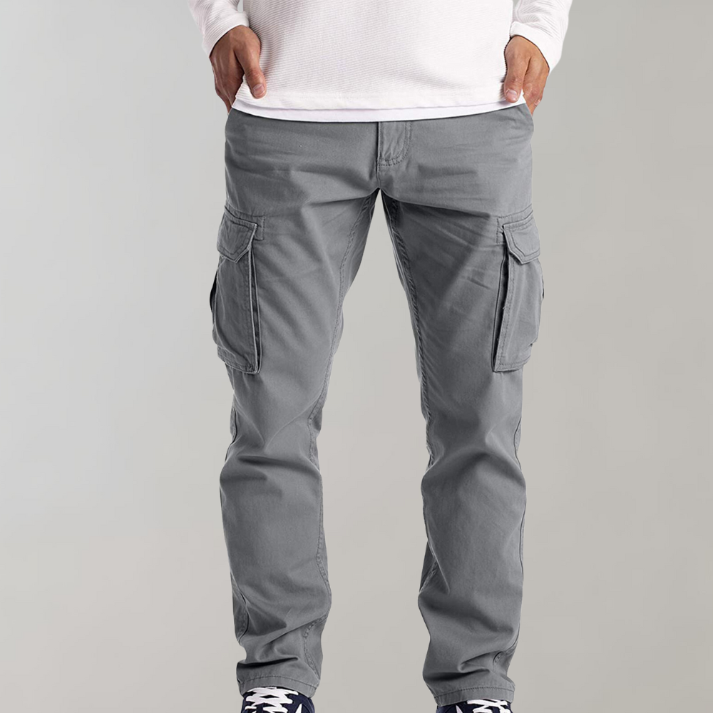 Pantaloni cargo uomo comodi, ideali per lo stile urbano e attività outdoor. Resistenti e con tasche pratiche.