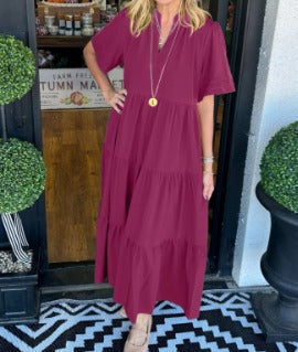 Maxi abito estivo donna fluido ed elegante, con maniche corte, ideale per comfort e stile estivo.