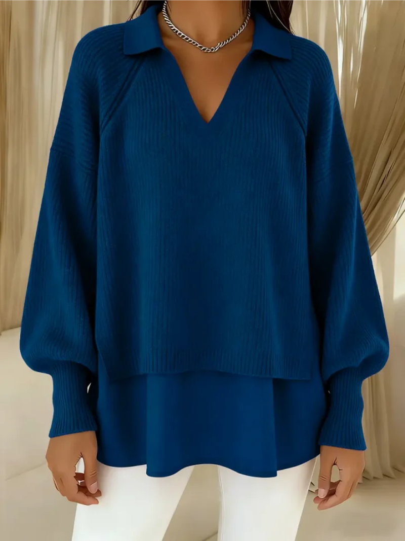 Maglione donna in maglieria a strati, scollo a V e colletto, offre un look raffinato e comodo per ogni occasione.
