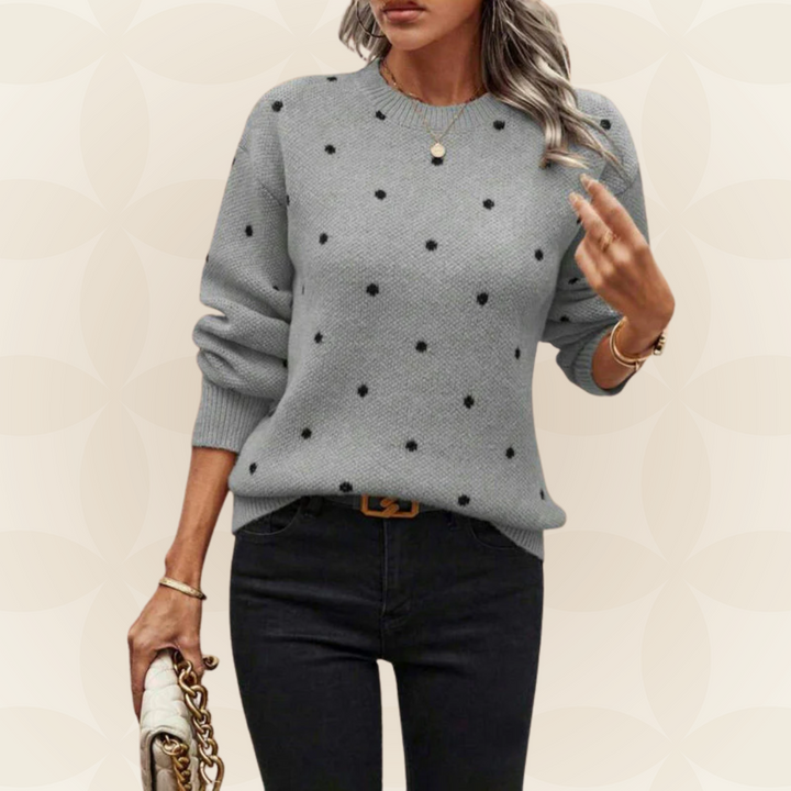 Maglia donna a pois con scollo tondo. Un capo versatile e casual chic per ogni occasione, ideale per l'autunno.