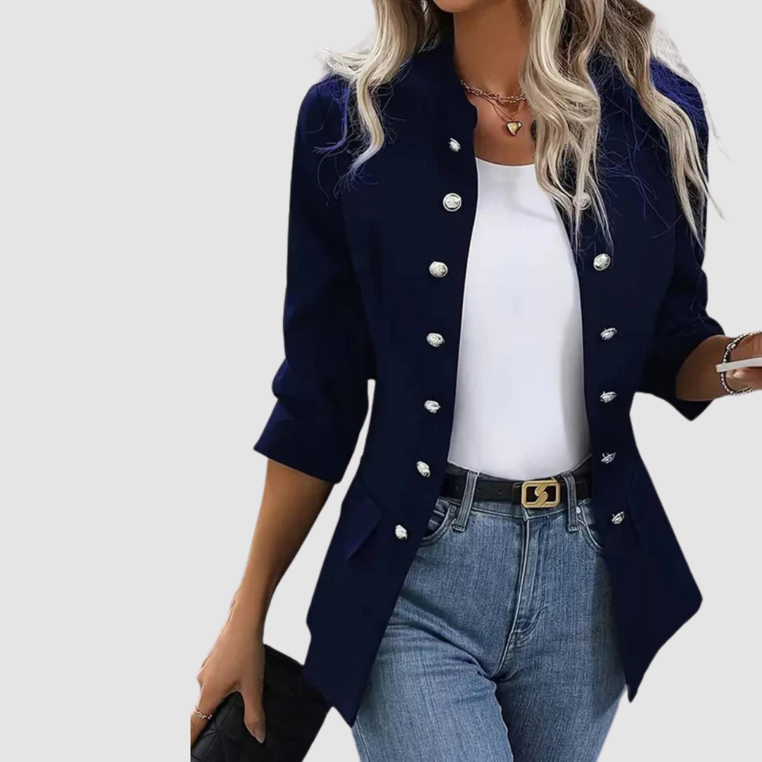 Elegante blazer donna strutturato chic, stile moderno e versatile per moda femminile.
