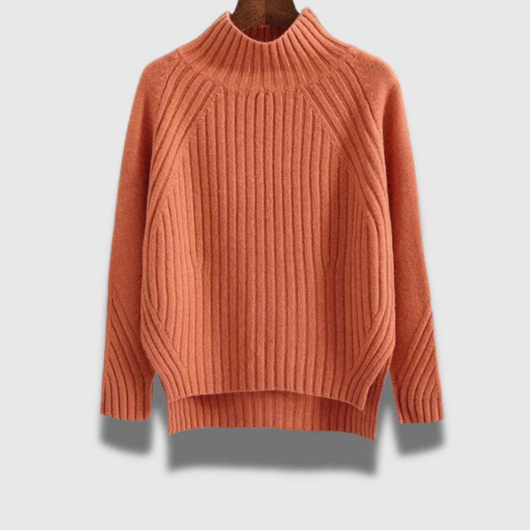 Morbido maglione dolcevita a coste da donna, capo versatile per un look invernale confortevole e chic.