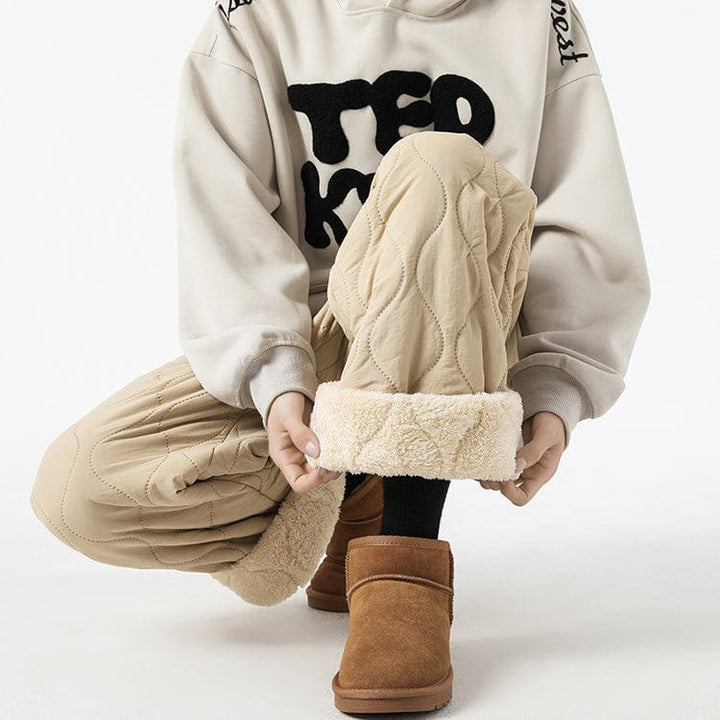 Pantaloni casual uomo trapuntati, ideali per un look comodo e caldo in inverno.