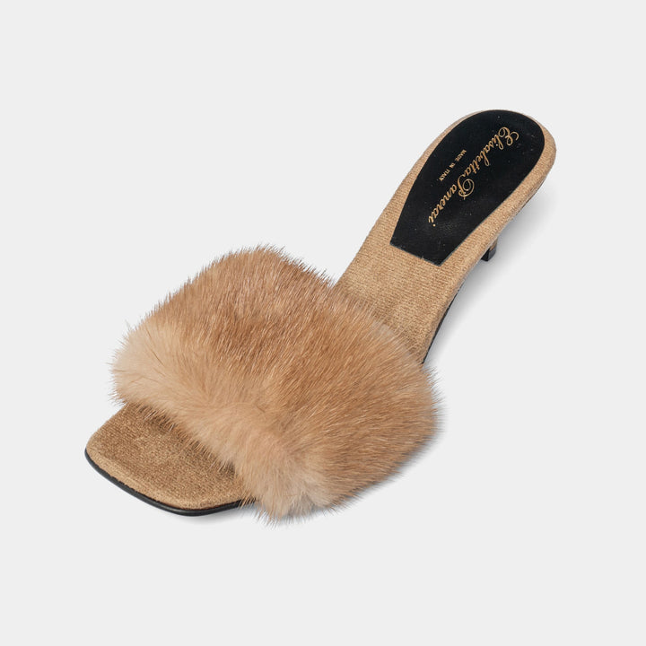 Sandali da donna Portofino con tacco elegante cammello. Calzature artigianali, comfort e moda italiana per l'estate.