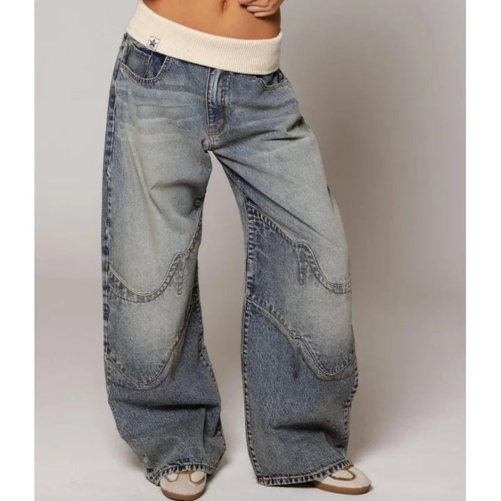Jeans baggy da donna grigio chiaro a vita bassa, gamba larga. Perfetti per un look casual e street style.