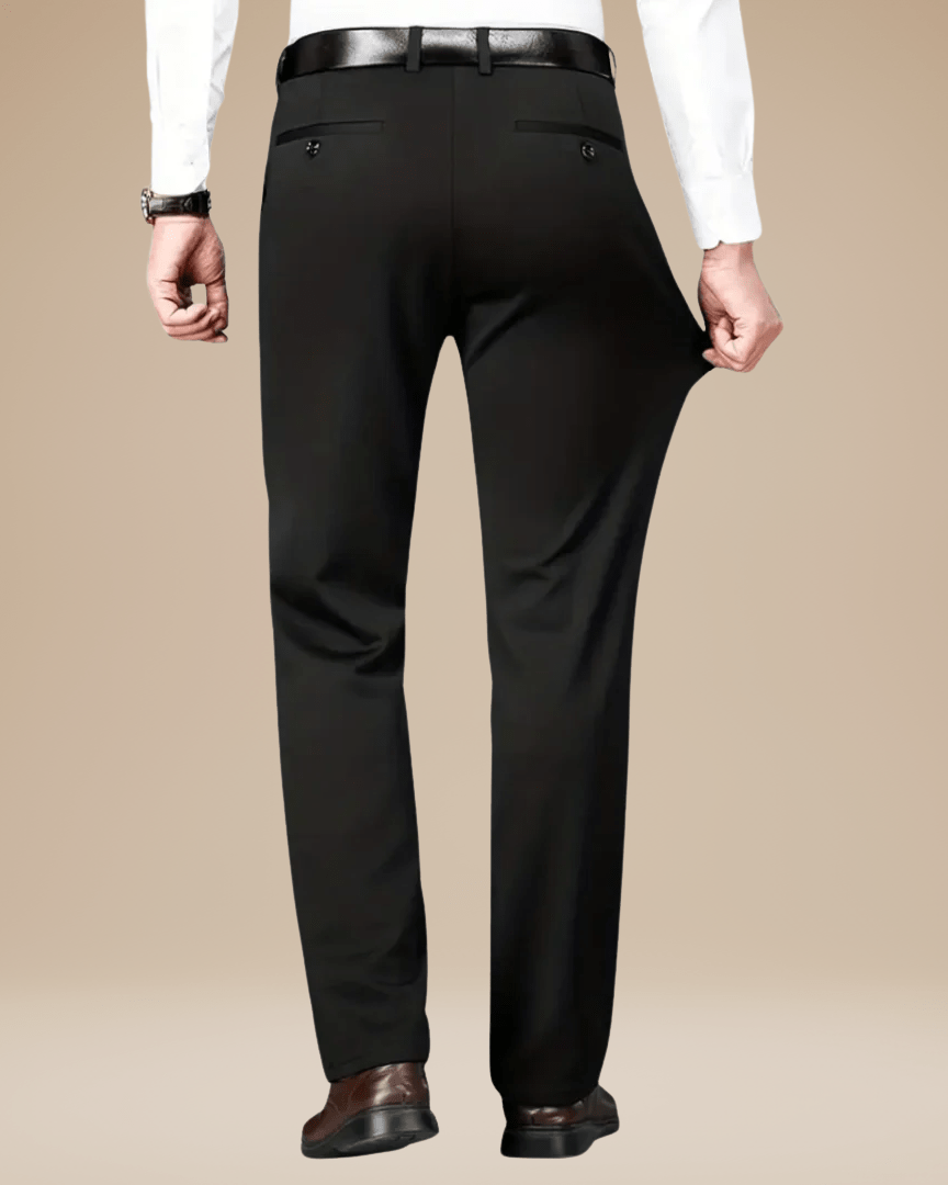 Pantaloni uomo grigi eleganti, ideali per ufficio o look casual chic. Abbigliamento versatile con comfort.