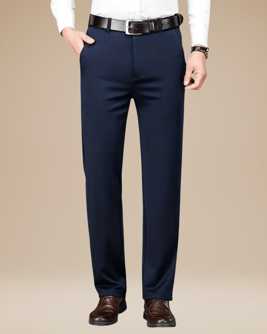 Pantaloni uomo eleganti in vari colori (nero, grigio, blu). Stile casual chic e comfort versatile per viaggio.