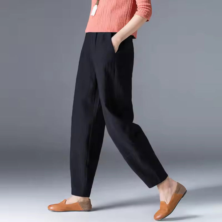 Pantaloni casual donna a caviglia affusolata, perfetti per la moda estiva e il tempo libero.