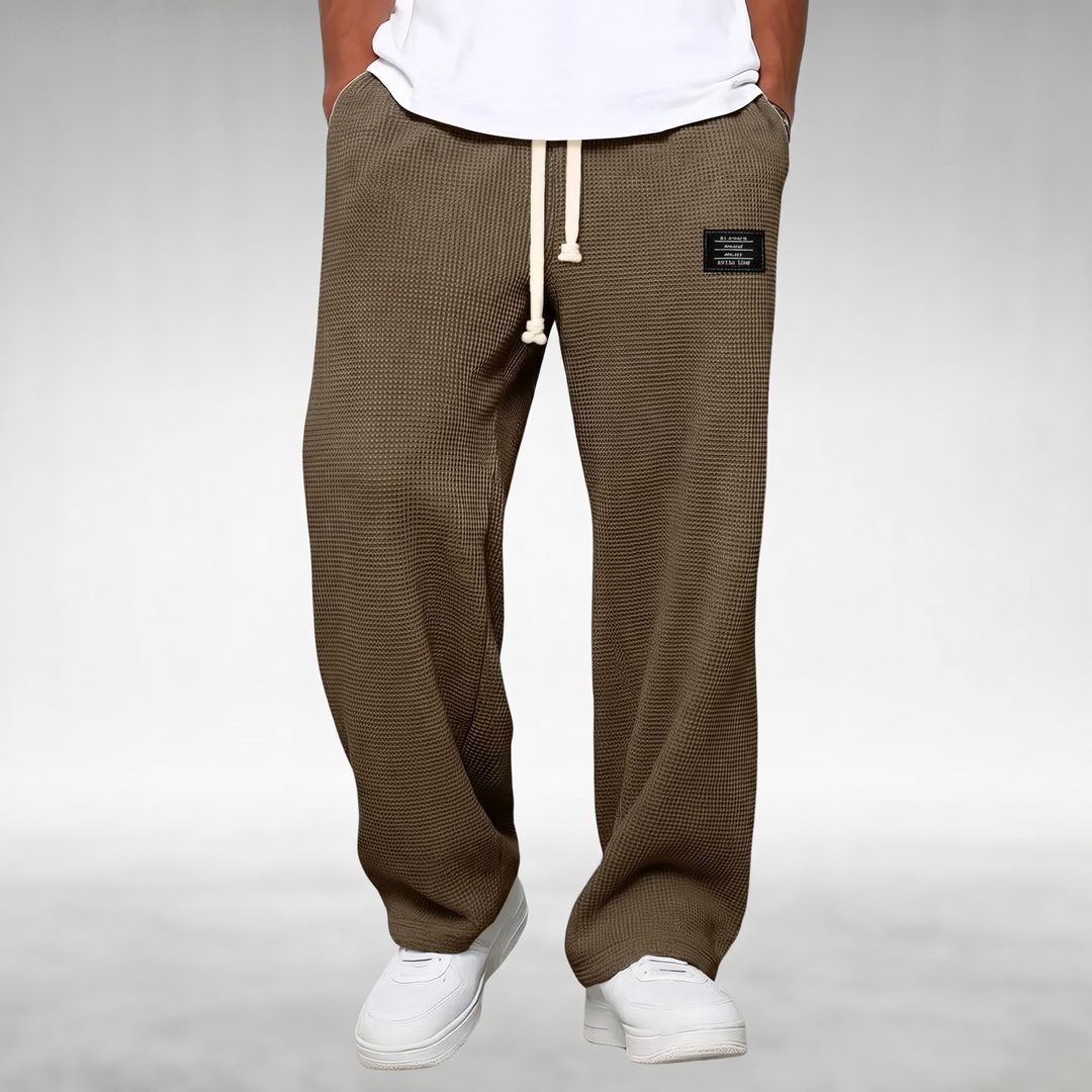 Pantaloni uomo dritti, perfetti per uno stile casual e rilassato. La vita elastica offre comfort senza pari.