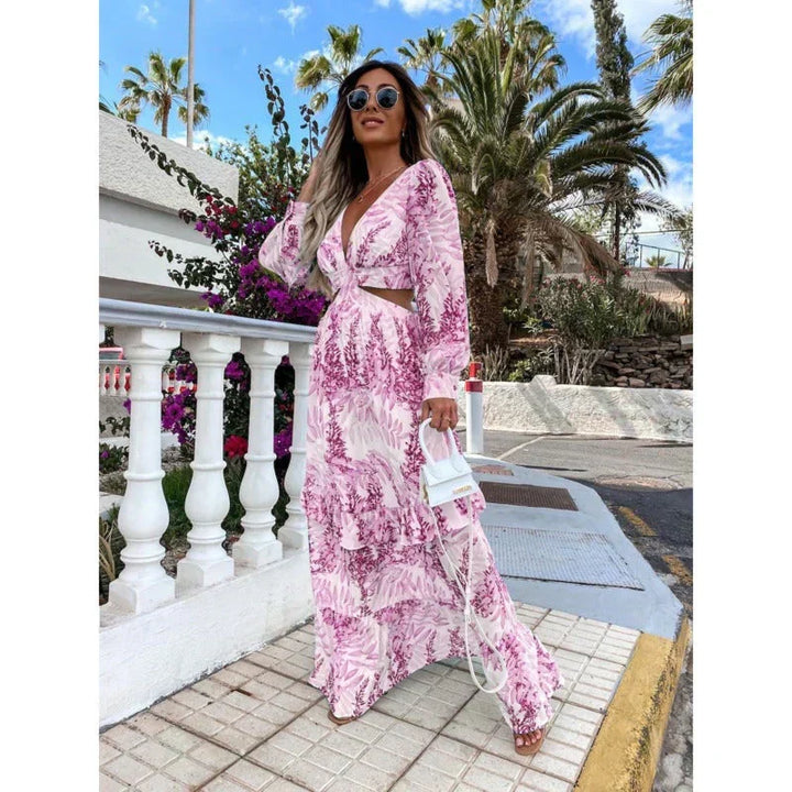 Abito lungo donna da sera con maniche lunghe e cut-out. Stile moderno ed elegante per occasioni speciali.