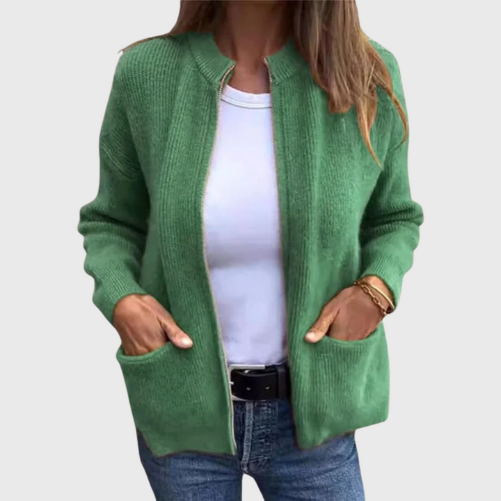 Outerwear donna: cardigan con cappuccio e zip, perfetto per vestire a strati in autunno/inverno.