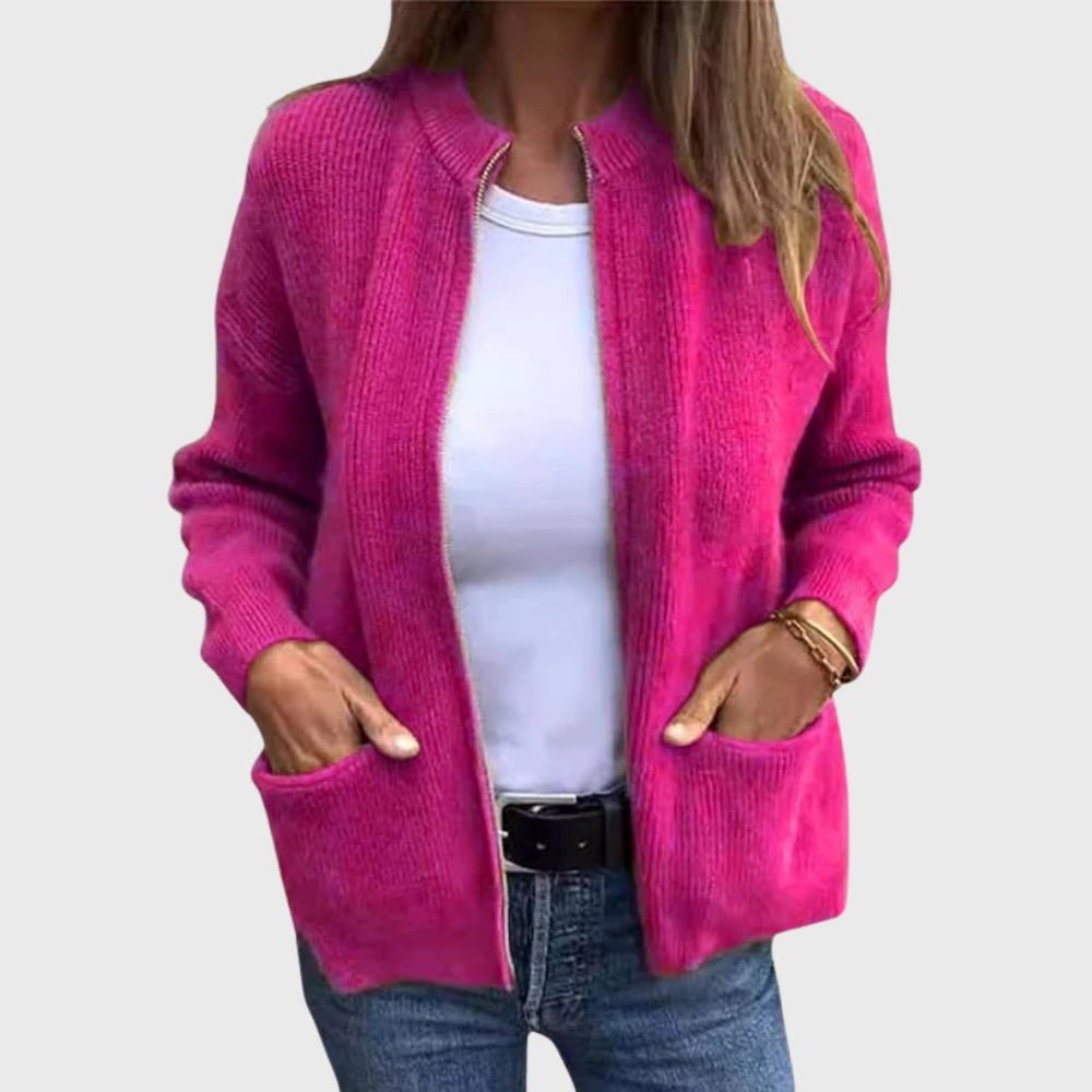 Cardigan donna autunno inverno con zip e cappuccio, essenziale per un abbigliamento pratico e alla moda.