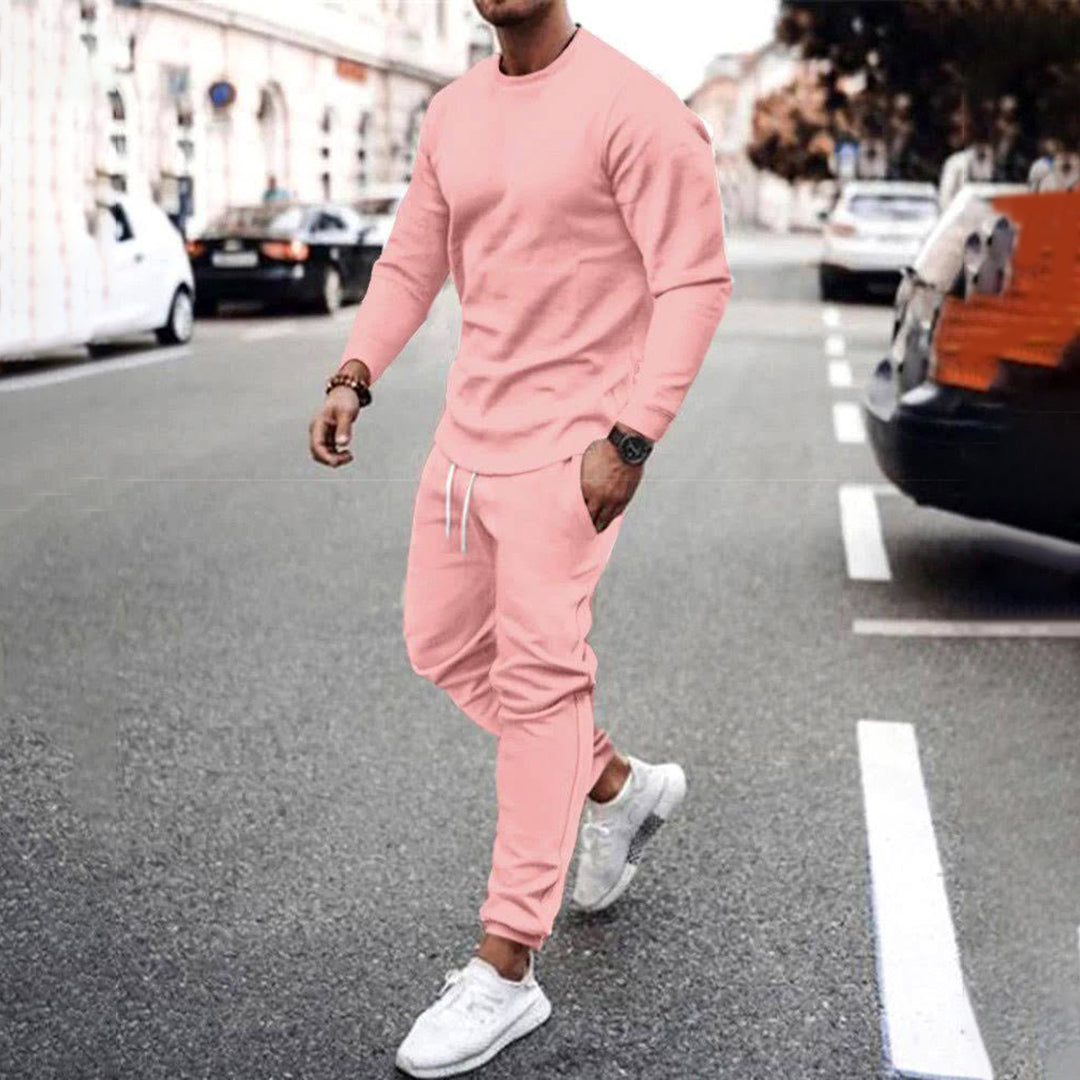 Tuta uomo athleisure girocollo, confortevole per tutte le stagioni, da primavera a inverno, con stile casual.