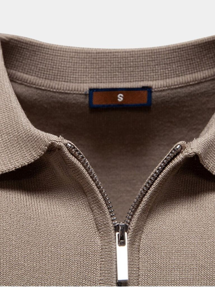 Polo uomo a righe e zip, abbigliamento maschile smart casual, moda estiva, slim fit.